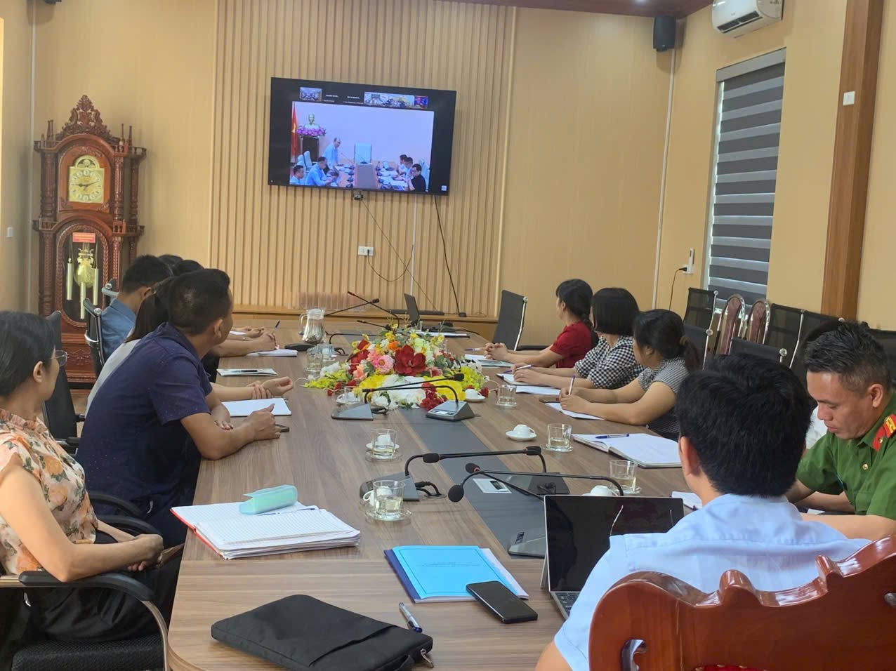 Hội nghị triển khai Chiến dịch 90 ngày làm sạch, làm giàu, chuẩn hóa dữ liệu của 12 cơ sở dữ liệu chuyên ngành y tế và Chiến dịch 100 ngày tạolập, cập nhật Sổ sức khỏe điện tử trên VneID
