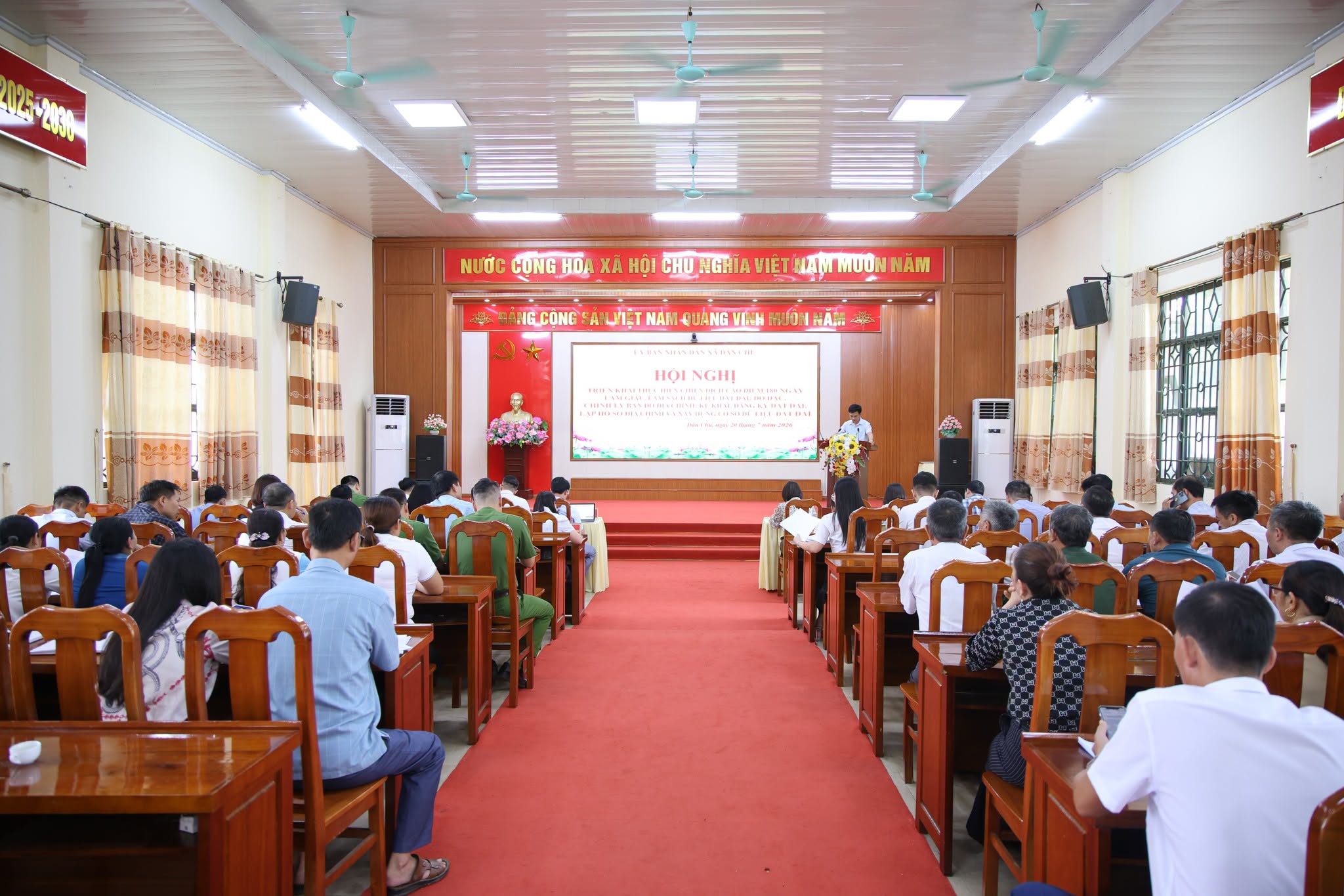 XÃ DÂN CHỦ: TRIỂN KHAI ĐỢT CAO ĐIỂM 180 NGÀY LÀM SẠCH DỮ LIỆU ĐẤT ĐAI