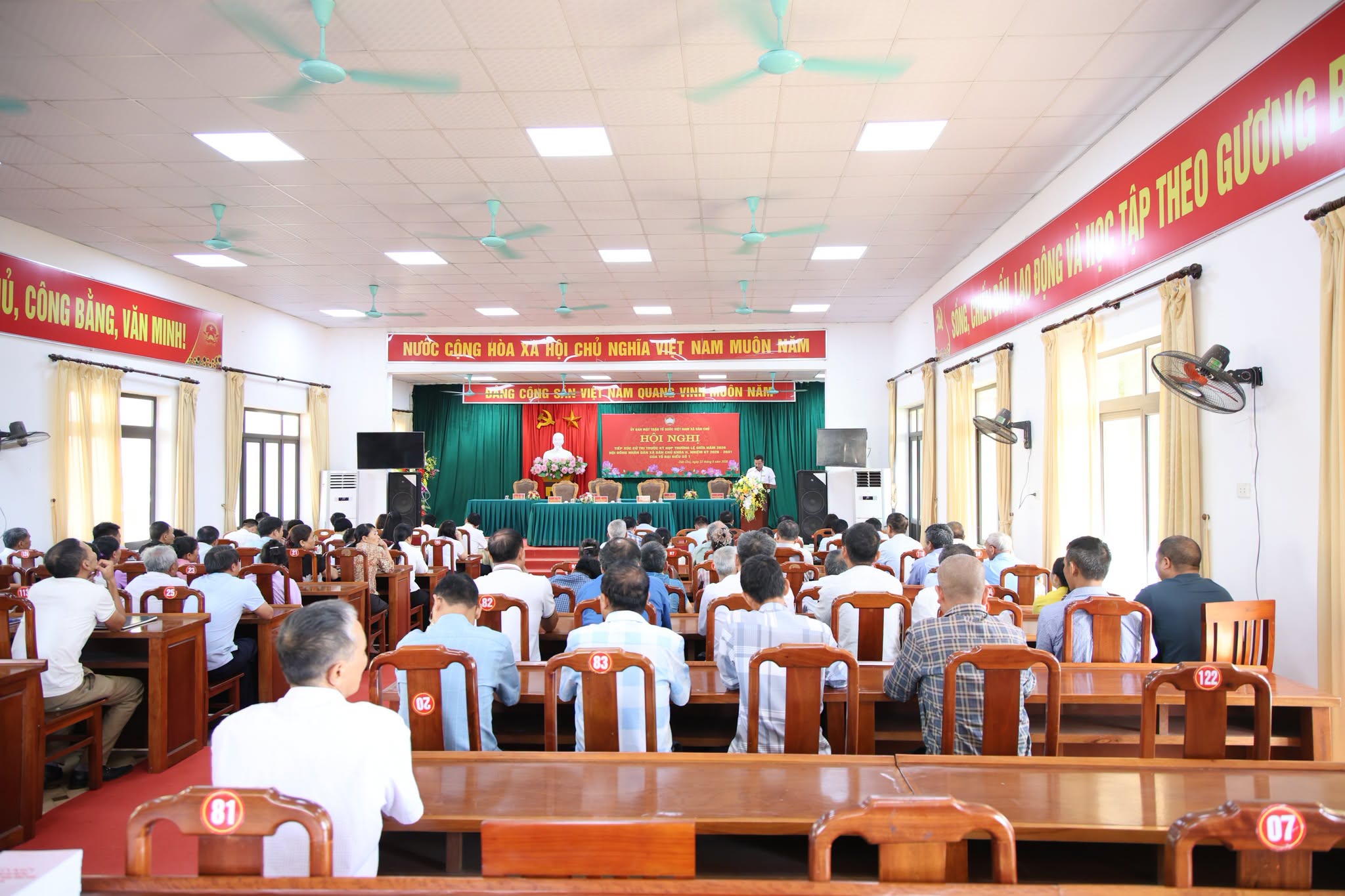 Tổ Đại biểu số 1 của HĐND xã Dân Chủ tiếp xúc cử tri trước kỳ họp thường lệ giữa năm 2026