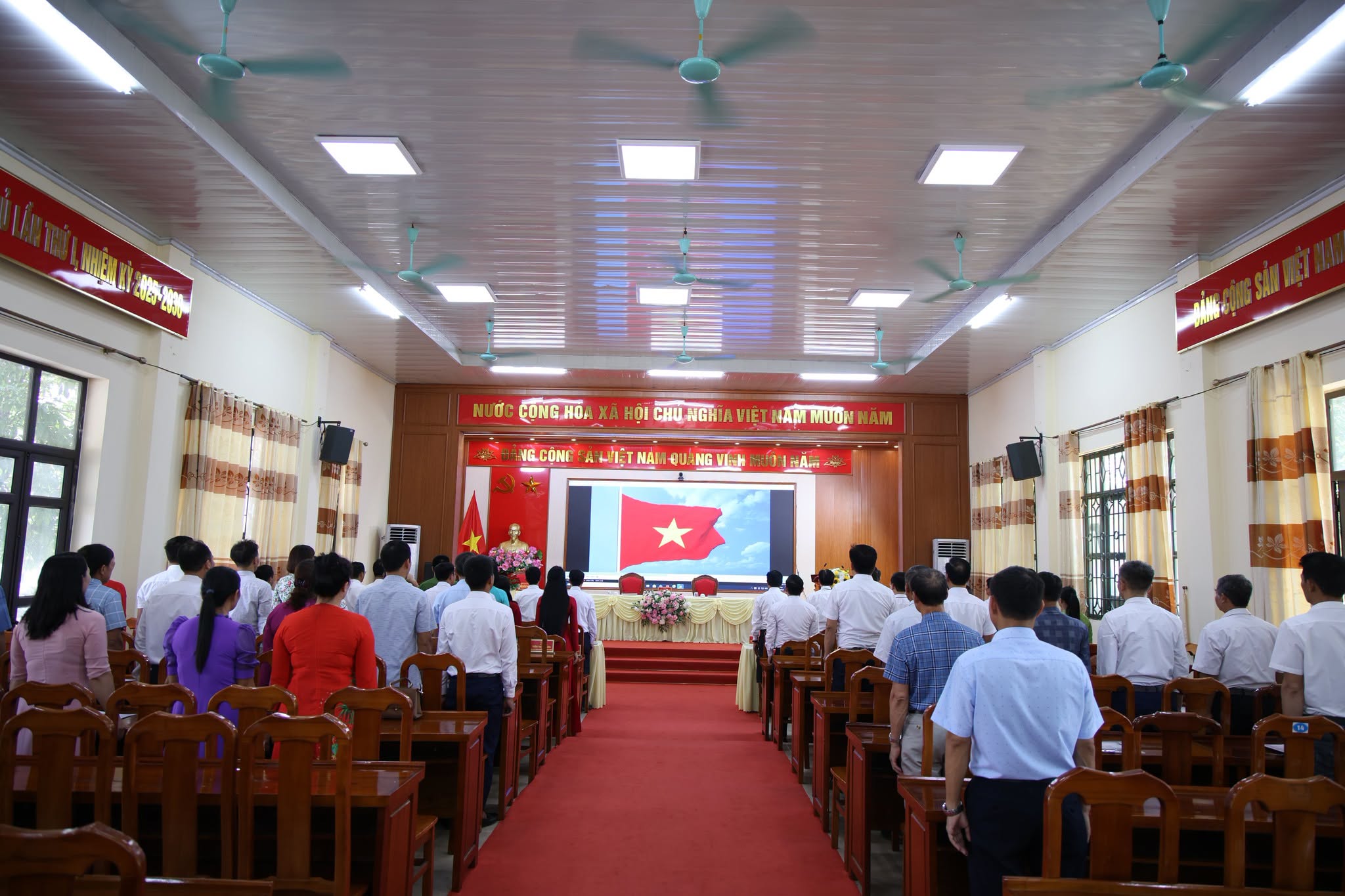 HĐND xã Dân Chủ tổ chức kỳ họp thứ Ba, khoá II, nhiệm kỳ 2026 - 2031
