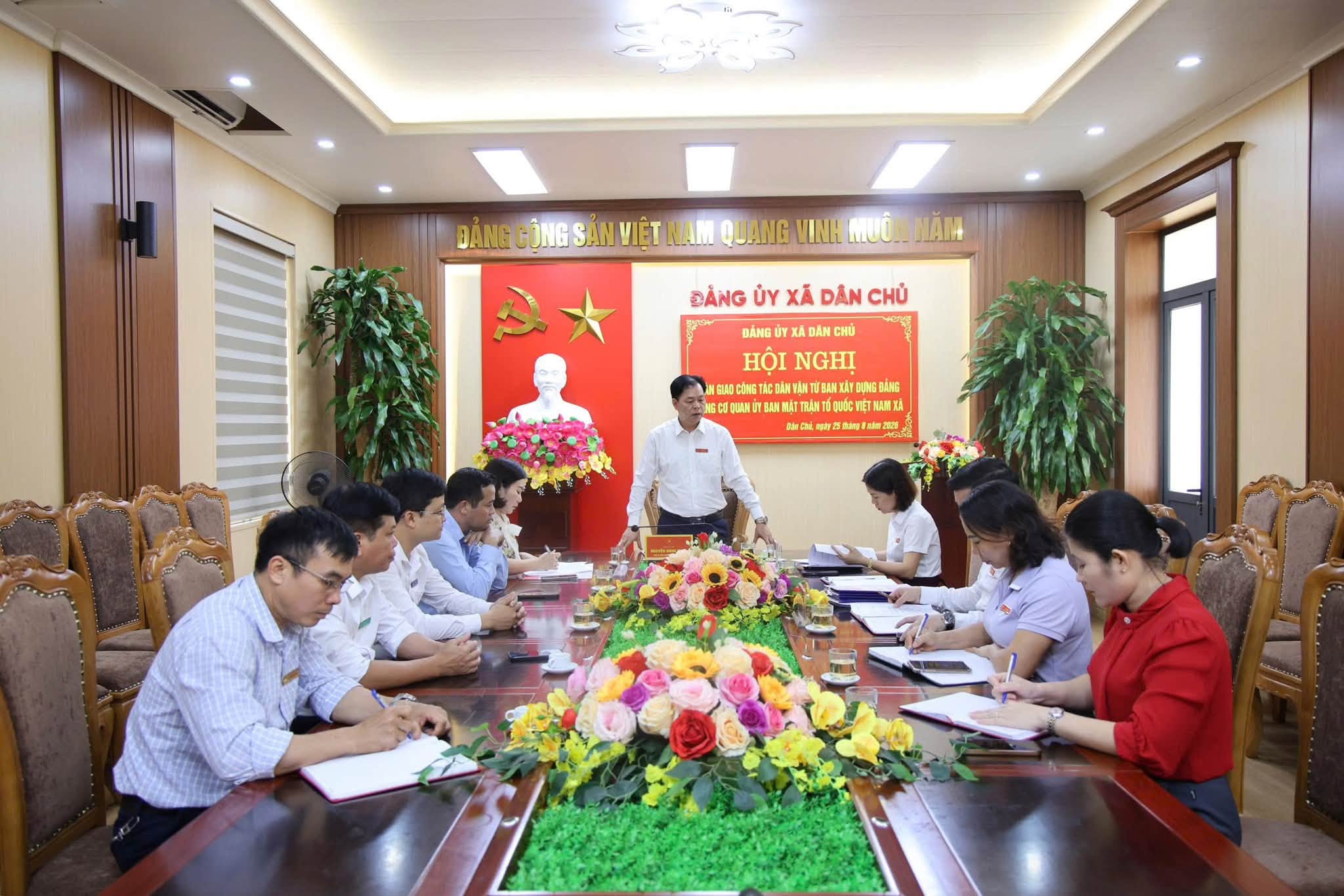 ĐẢNG ỦY XÃ DÂN CHỦ TỔ CHỨC HỘI NGHỊ BÀN GIAO CÔNG TÁC DÂN VẬN 