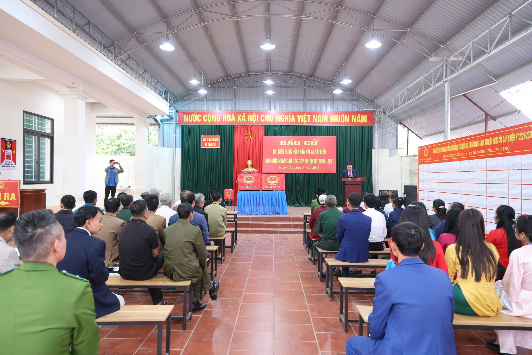 XÃ DÂN CHỦ ĐỒNG LOẠT KHAI MẠC BẦU CỬ ĐẠI BIỂU QUỐC HỘI VÀ ĐẠI BIỂU HĐND CÁC CẤP NHIỆM KỲ 2026 – 2031 TẠI 9 KHU VỰC BỎ PHIẾU 