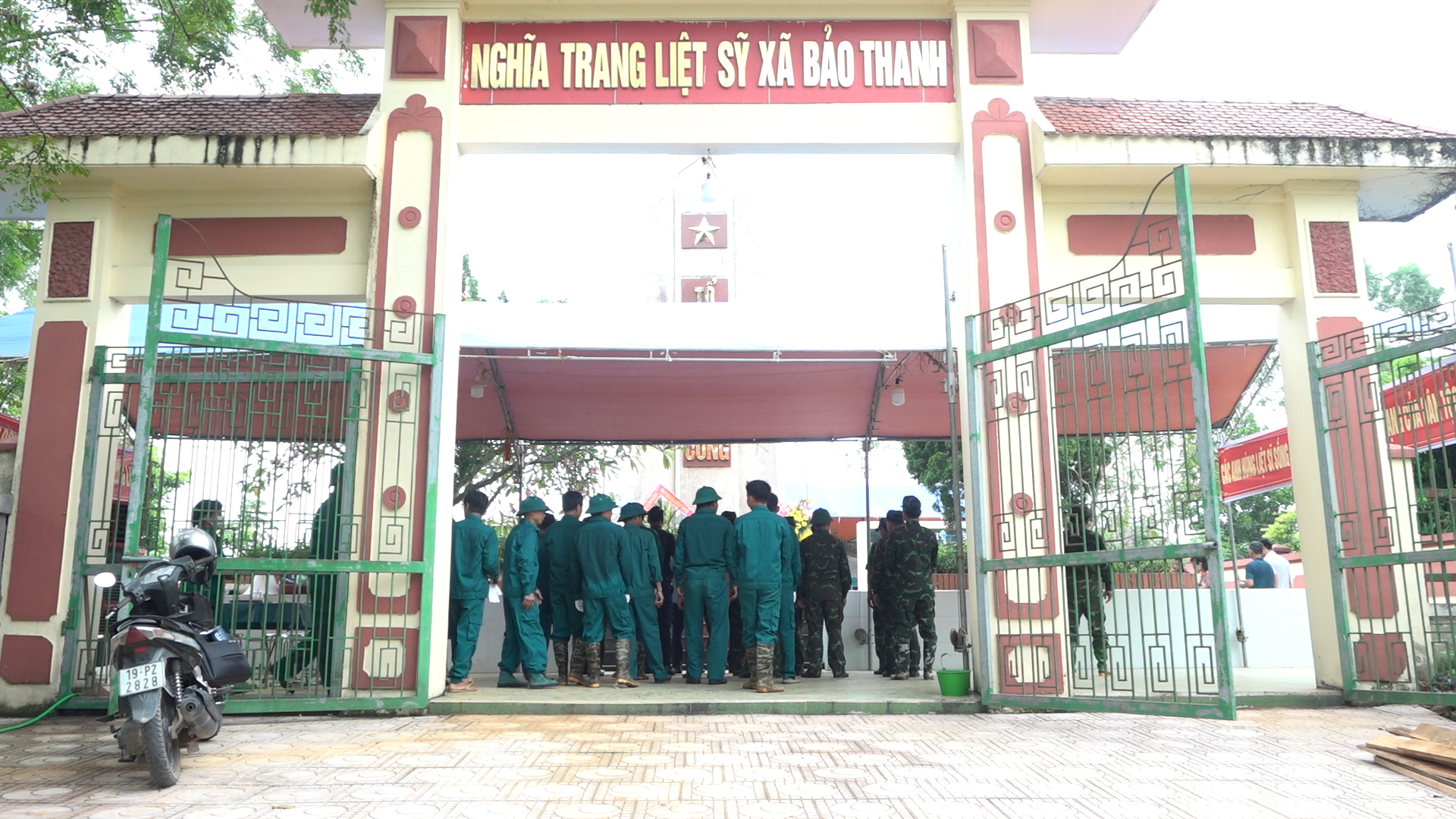 XÃ DÂN CHỦ TRIỂN KHAI LẤY MẪU HÀI CỐT LIỆT SĨ VÔ DANH PHỤC VỤ GIÁM ĐỊNH ADN, XÁC ĐỊNH DANH TÍNH LIỆT SĨ