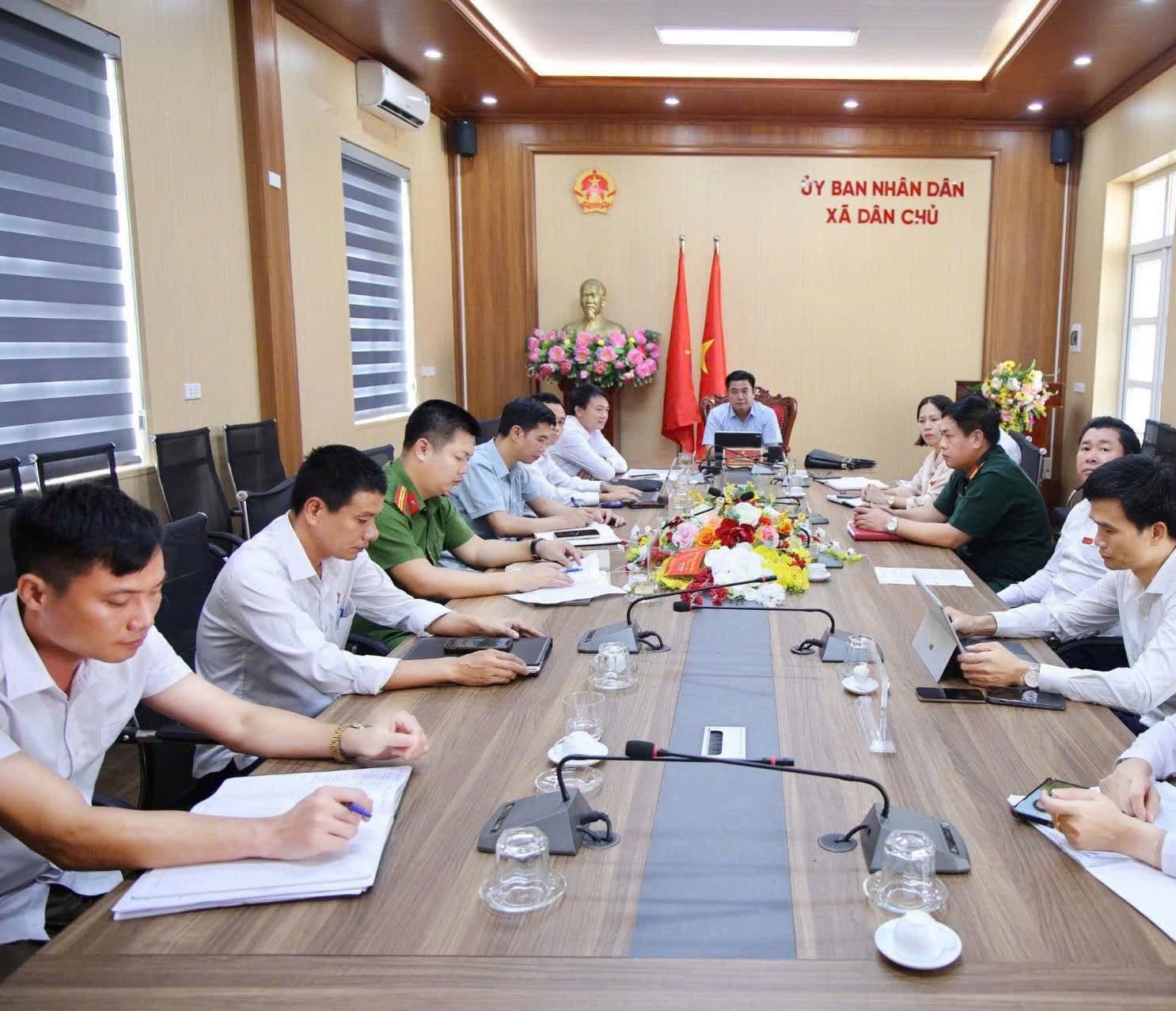 ĐẢNG ỦY XÃ DÂN CHỦ THAM DỰ HỘI NGHỊ TRỰC TUYẾN TRIỂN KHAI THÔNG BÁO KẾT LUẬN GIÁM SÁT 